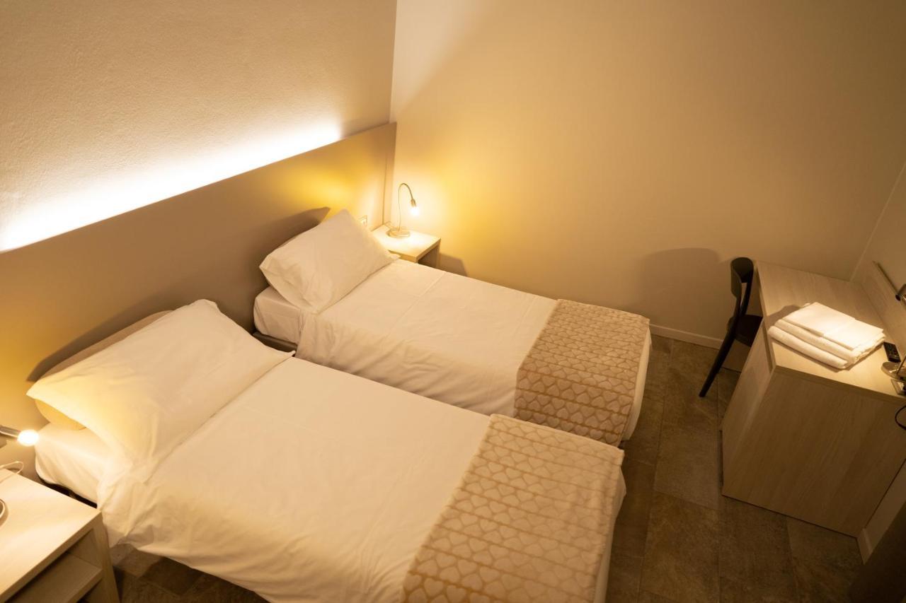 Hotel Europa Dossobuono Extérieur photo