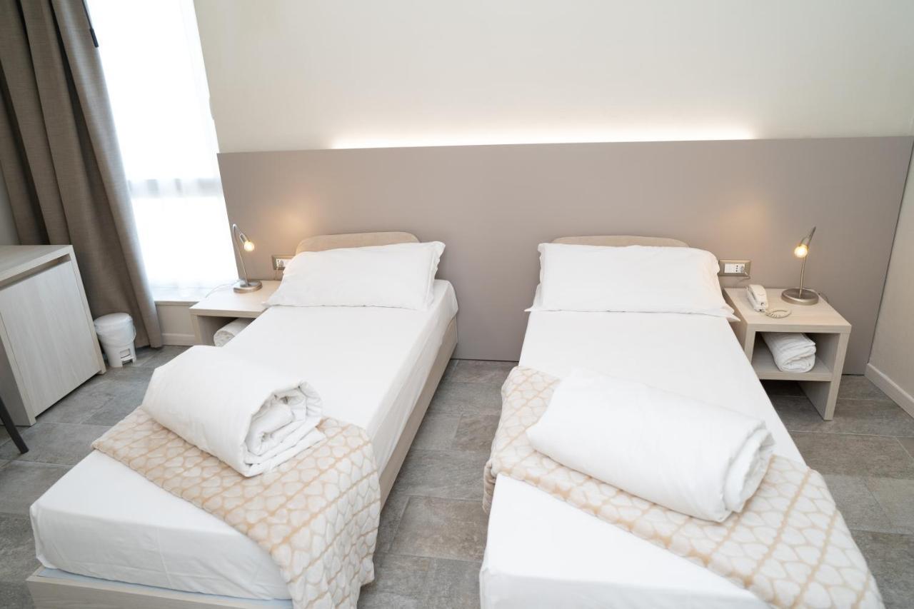 Hotel Europa Dossobuono Extérieur photo